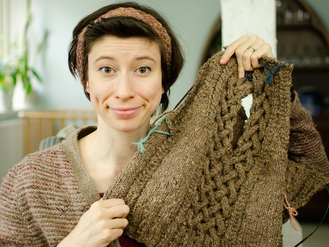 Episode 46 of the Marina Skua podcast – A headband for all yarns, impending yarn chicken, needle chat, making cordage