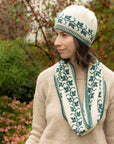 Et Hedera Hat and Cowl with ivy colourwork knitting pattern