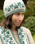 Et Hedera Hat and Cowl with ivy colourwork knitting pattern