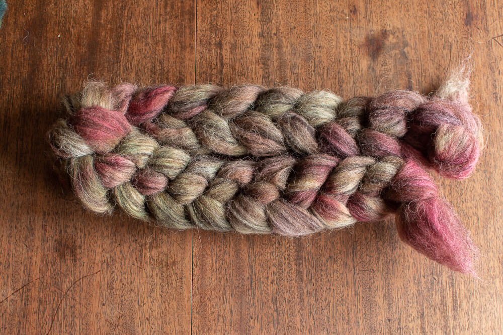 Ling – Skua blend hand-dyed British wool tops
