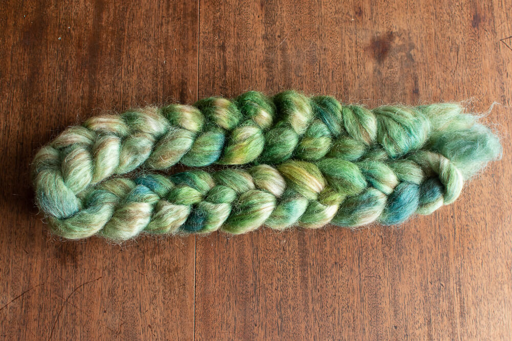 Phytoplankton – Feather blend hand-dyed British wool tops