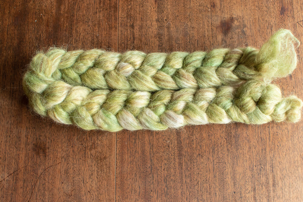 Peridot – Feather blend hand-dyed British wool tops