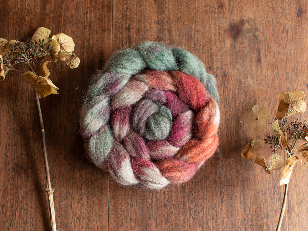 Rothko – Solace blend hand-dyed British wool tops