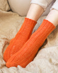 Fleos lace socks knitting pattern