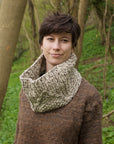 Gaderian seed stitch cowl knitting pattern