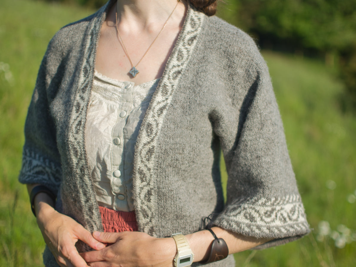 Galdor v neck, open cardigan knitting pattern