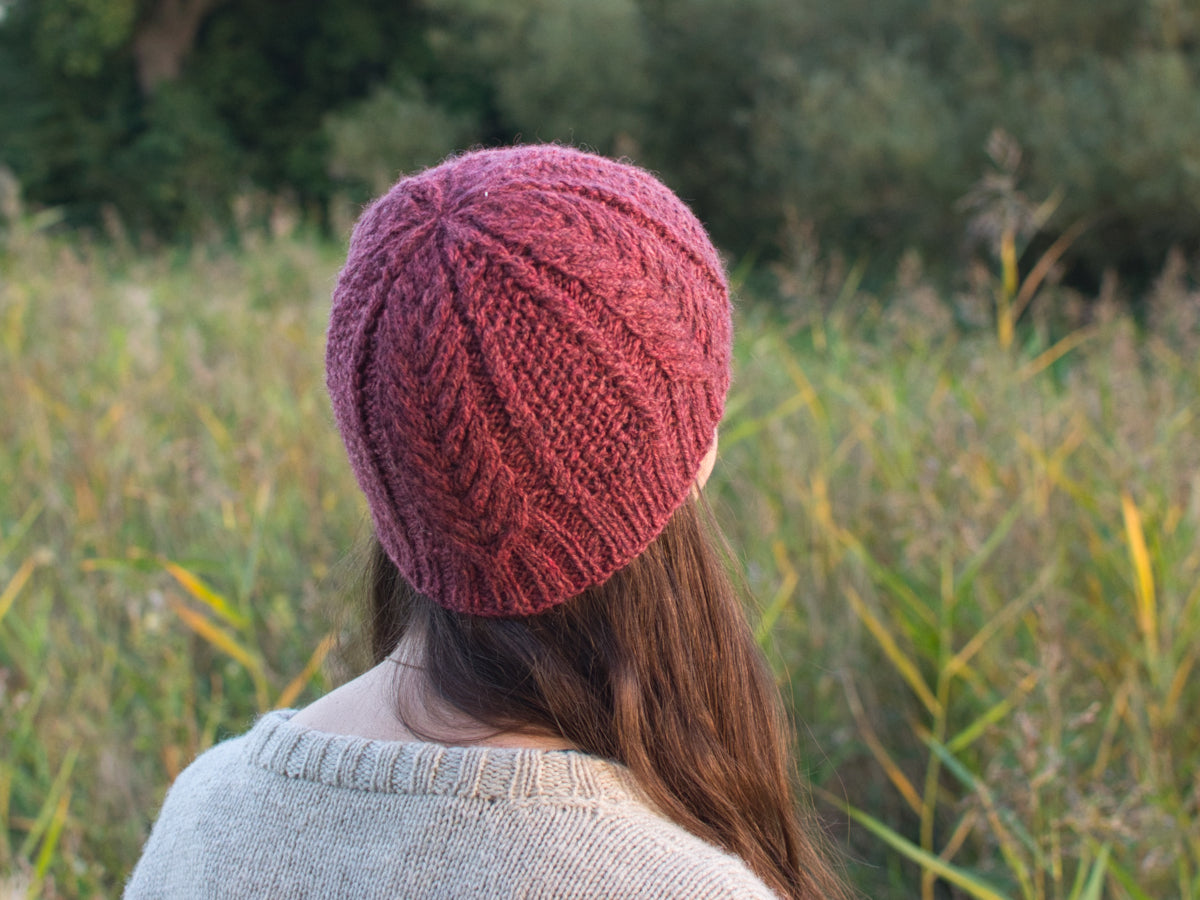 Plicatum cable knit hat knitting pattern
