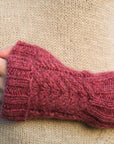 Plicatum cable knit mitts knitting pattern