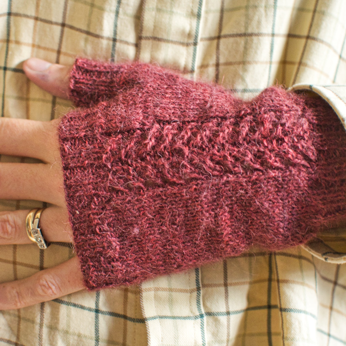 Wynsum Mitts knitting pattern