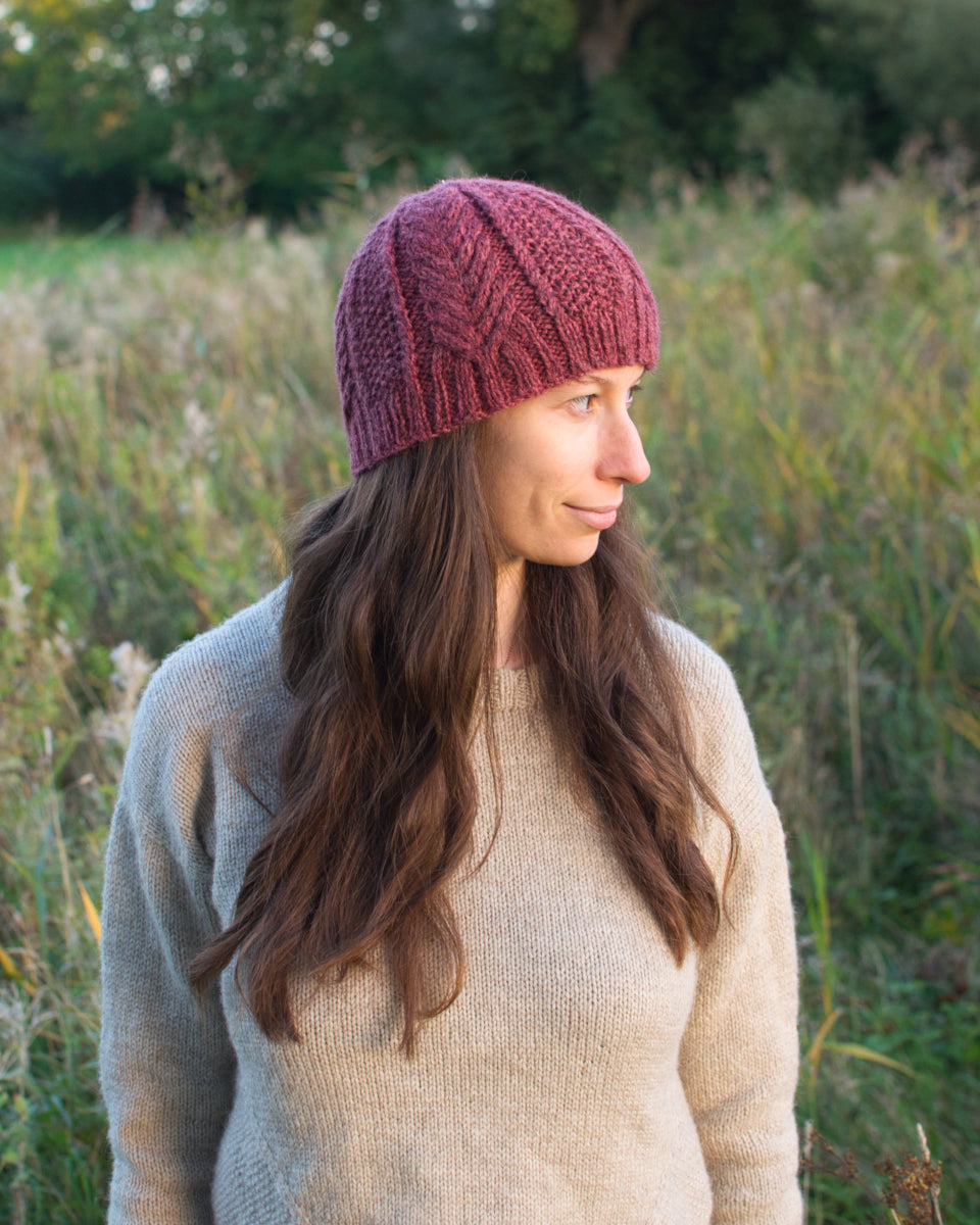 Plicatum cable knit hat knitting pattern