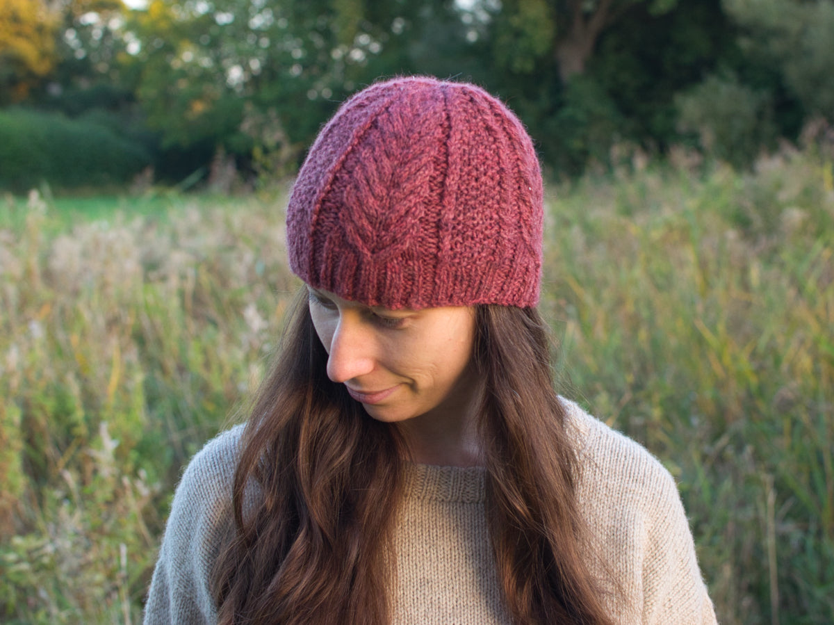 Plicatum cable knit hat knitting pattern
