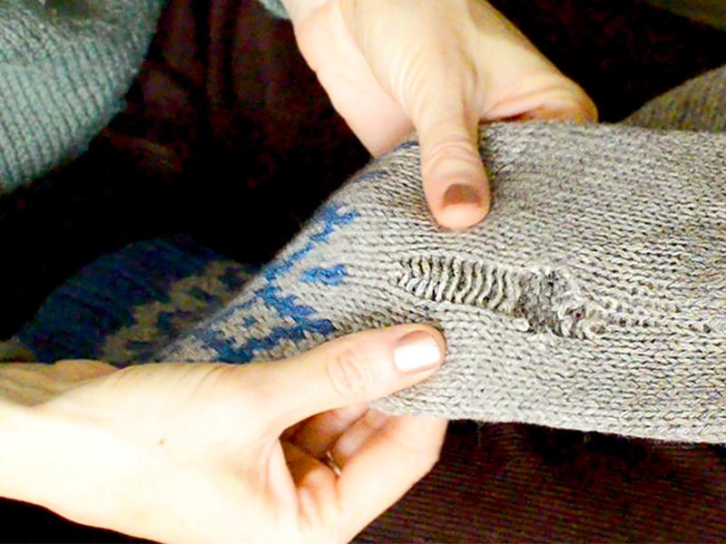 Mending knitwear – Swiss darning a worn-out elbow on my hand-knitted jumper