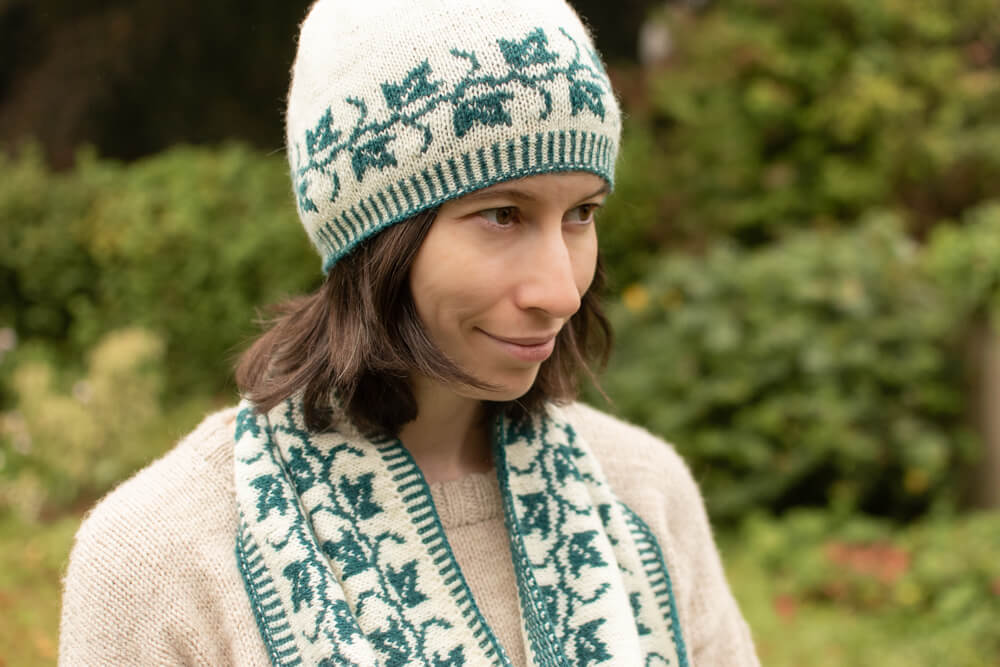 Et Hedera Hat and Cowl knitting pattern