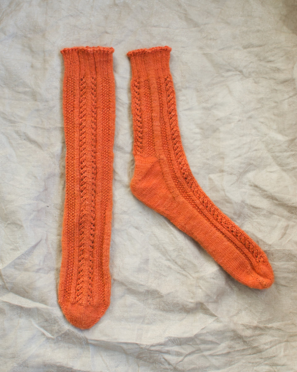 Fleos Socks knitting pattern