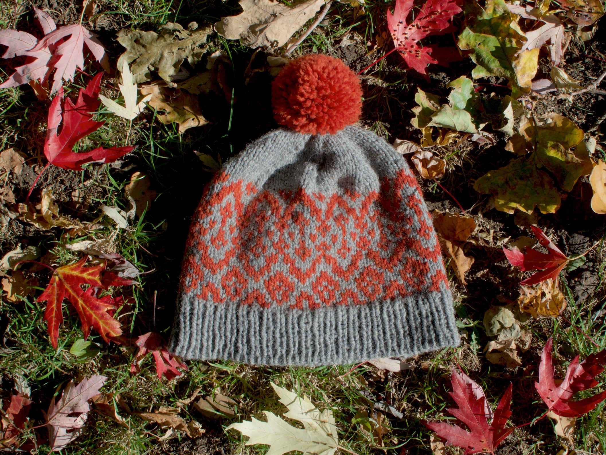 Aspis hat knitting pattern