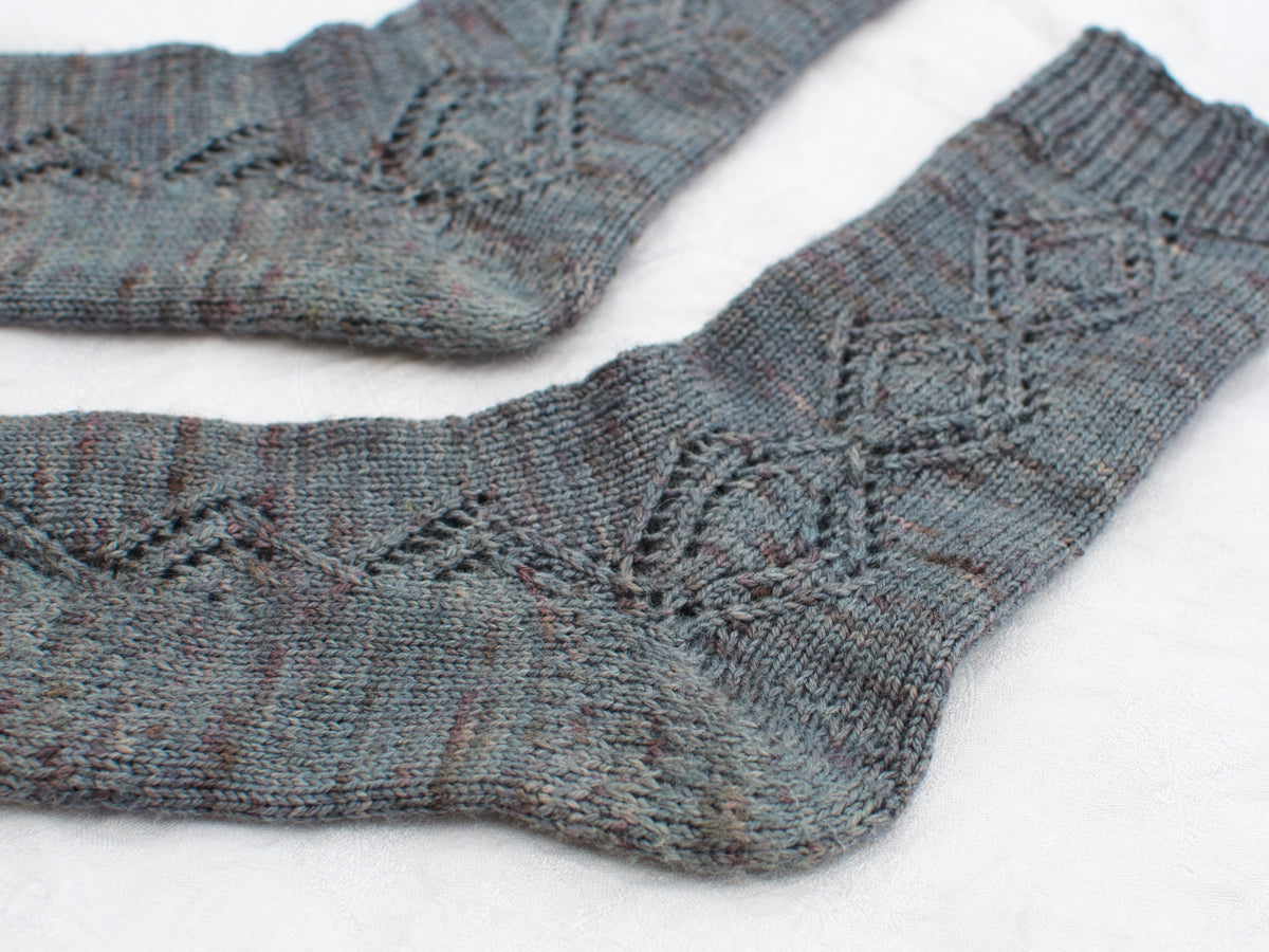 Teth Socks knitting pattern